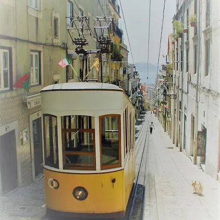 Lägenhet House Misericordia Lisboa